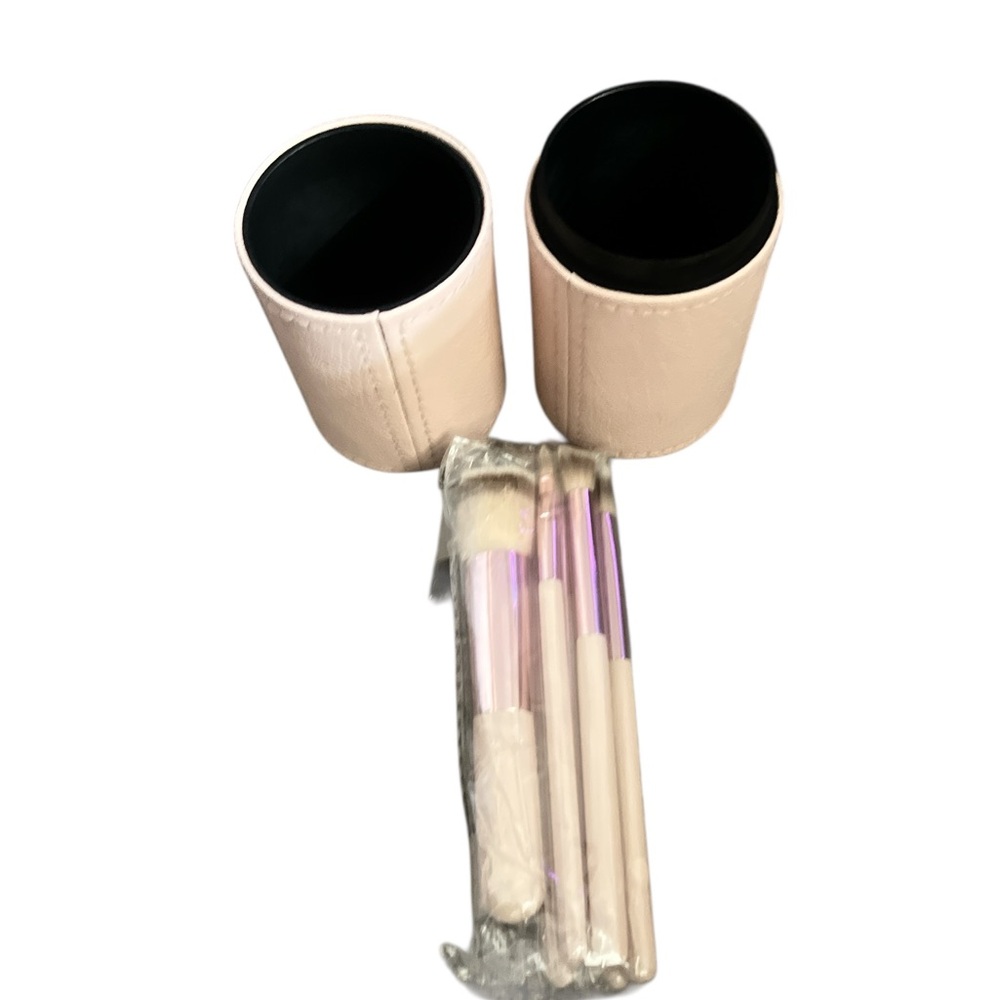 7 Piece Pink Makeup Brush and Storage Set - Picture 5 of 5